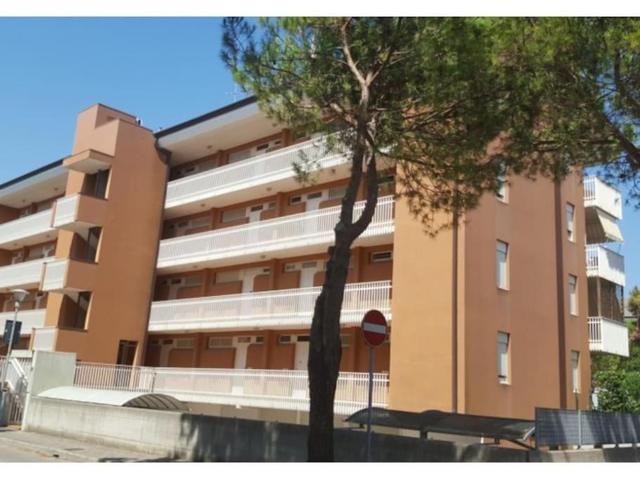 Appartamento Park Residence Lignano Sabbiadoro Exterior photo